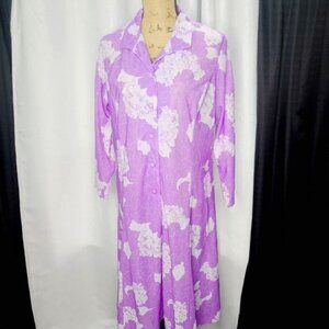 Vintage 1960s 1970s Mid Century Lilac Floral Printed Casual Dress